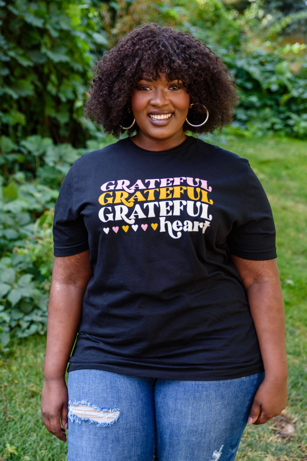 Grateful Heart Graphic Tee In Black