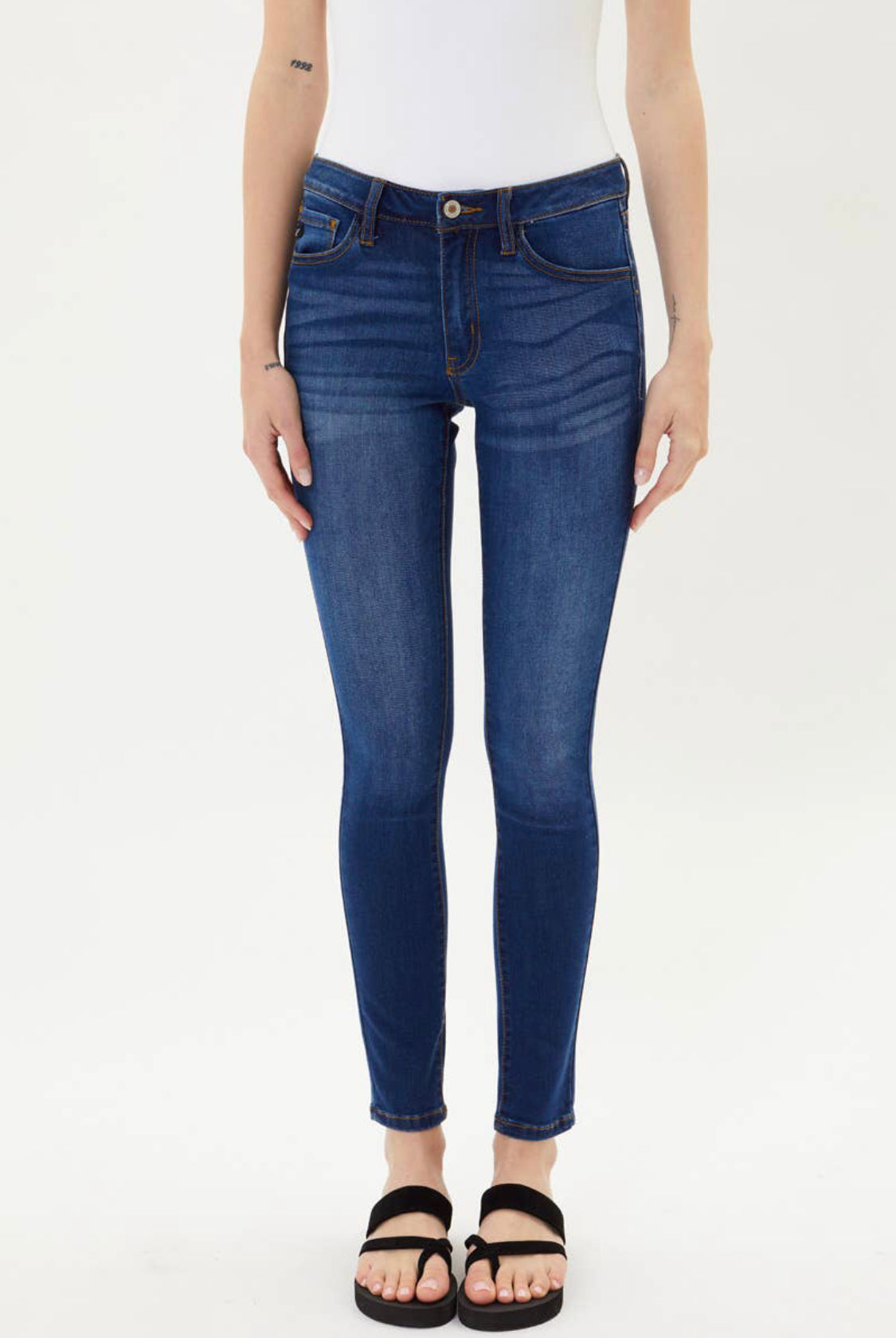 Kancan Mid-Rise Basic Skinny Jeans